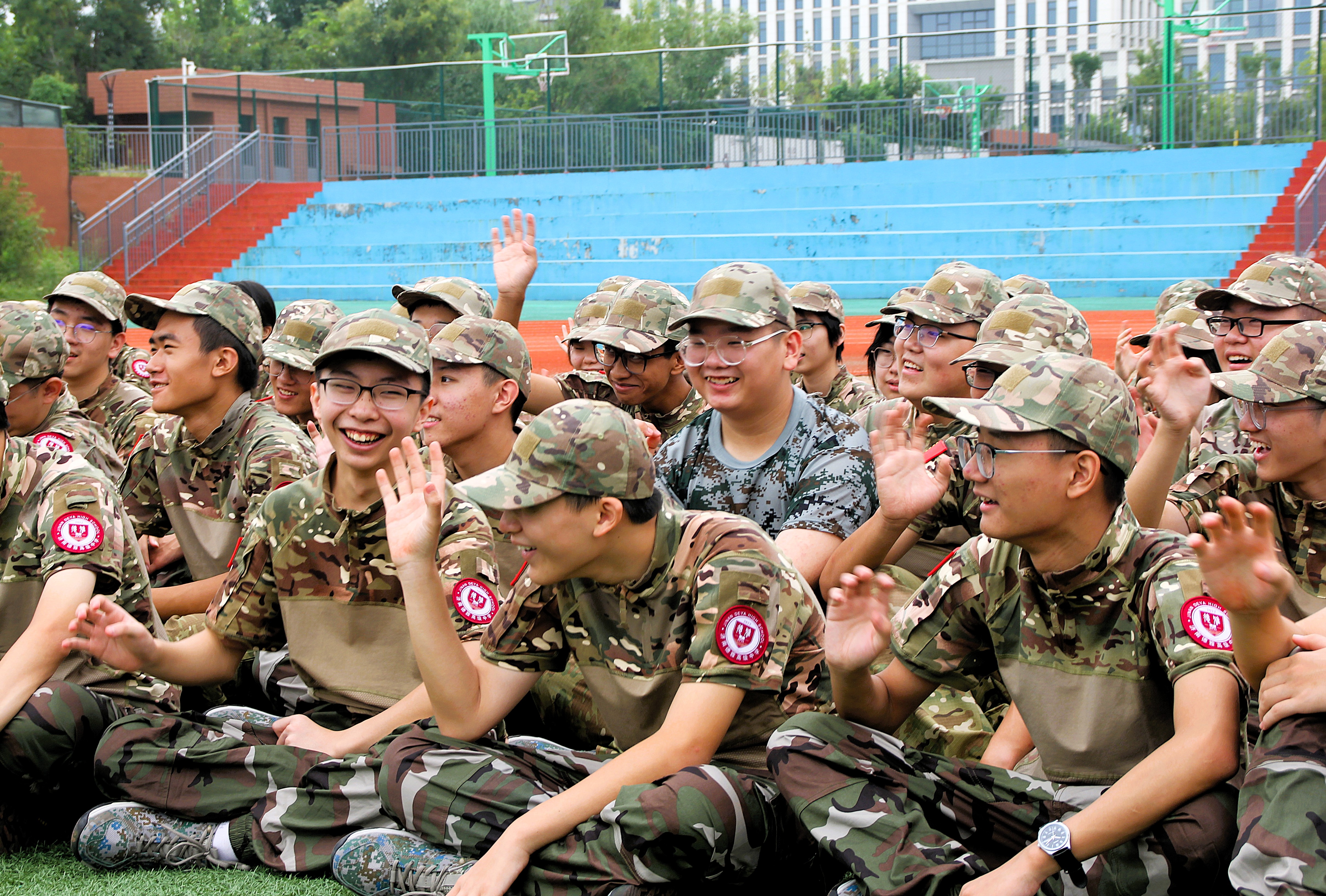 国防教育课程｜济南德雅高级中学2025级新生军训：书生意气，挥斥方遒！